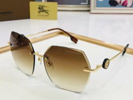 Picture of Burberry Sunglasses _SKUfw49449263fw